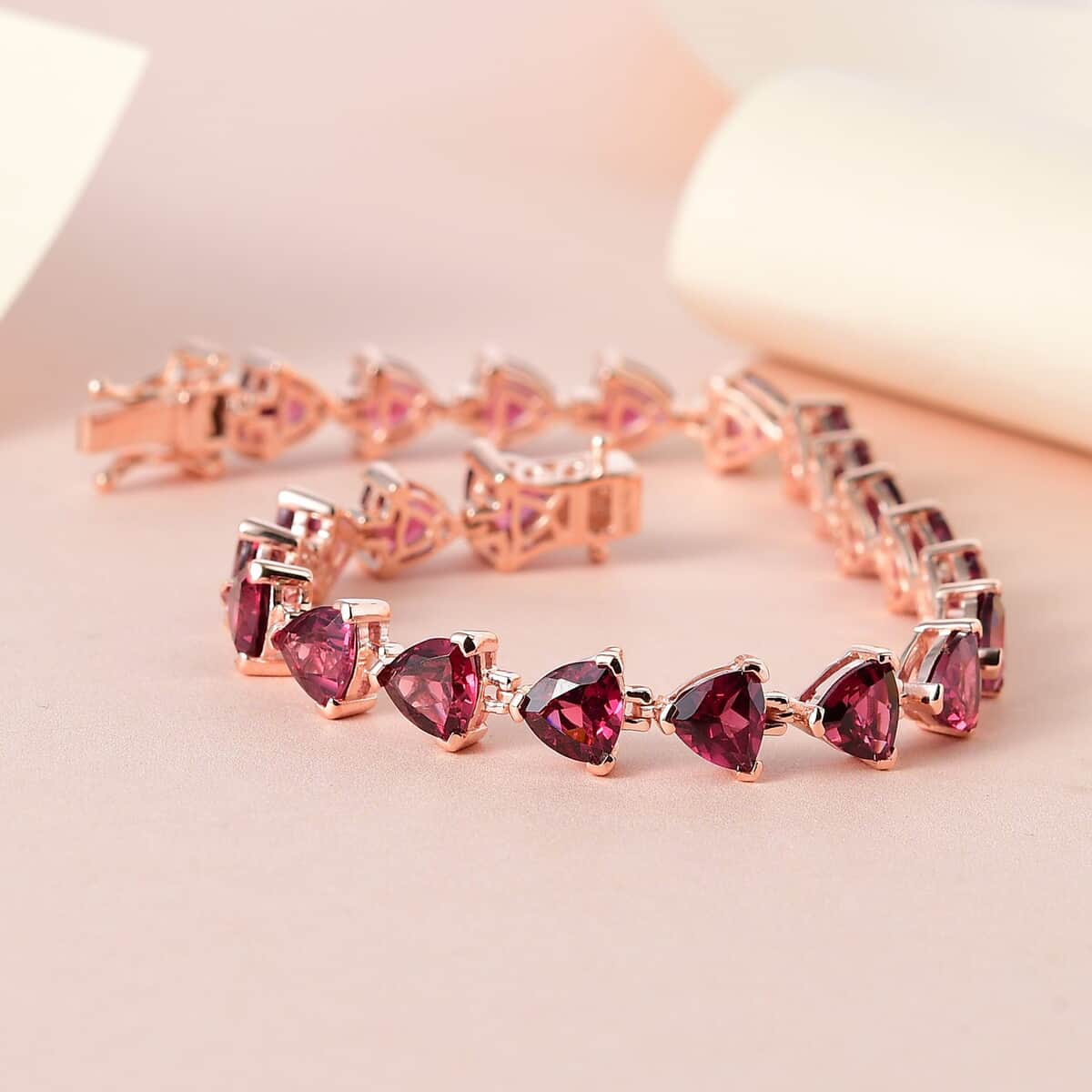 Premium Tanzanian Wine Garnet Bracelet in Vermeil Rose Gold Over Sterling Silver (7.25 In) 20.65 ctw image number 1