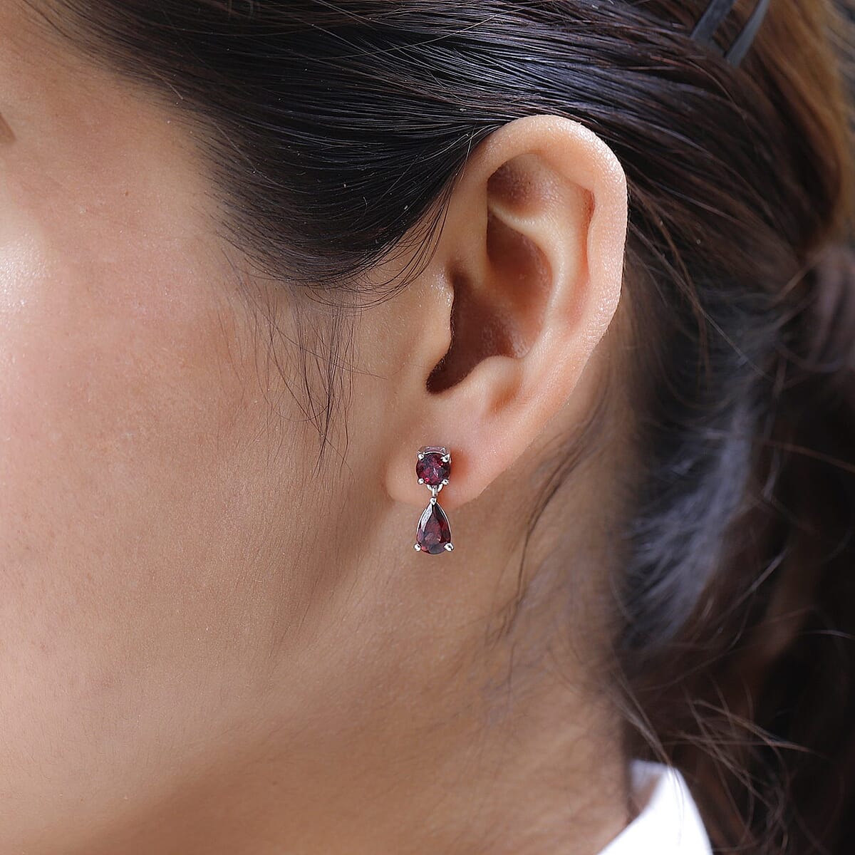 Tanzanian Wine Garnet Dangling Earrings in Platinum Over Sterling Silver 3.00 ctw image number 2