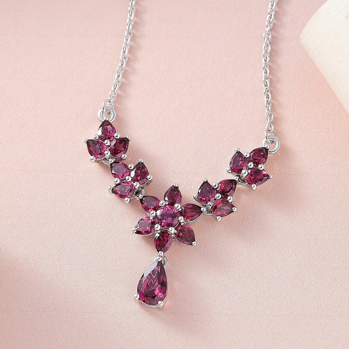 Tanzanian Wine Garnet Floral Necklace 18 Inches in Platinum Over Sterling Silver 4.75 ctw image number 1