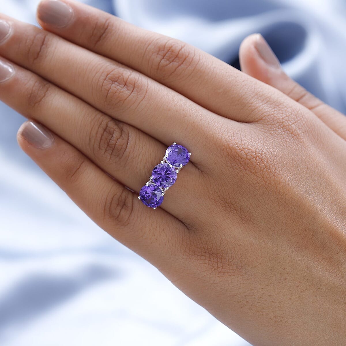Simulated Tanzanite Color Diamond 3 Stone Ring in Sterling Silver (Size 8.0) 10.50 ctw image number 2