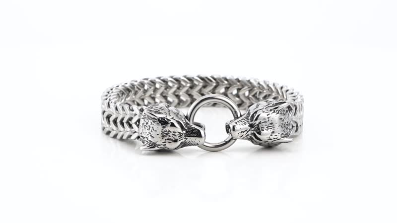 Wolf Head Franco Chain Bracelet in Stainless Steel (8.50 In)