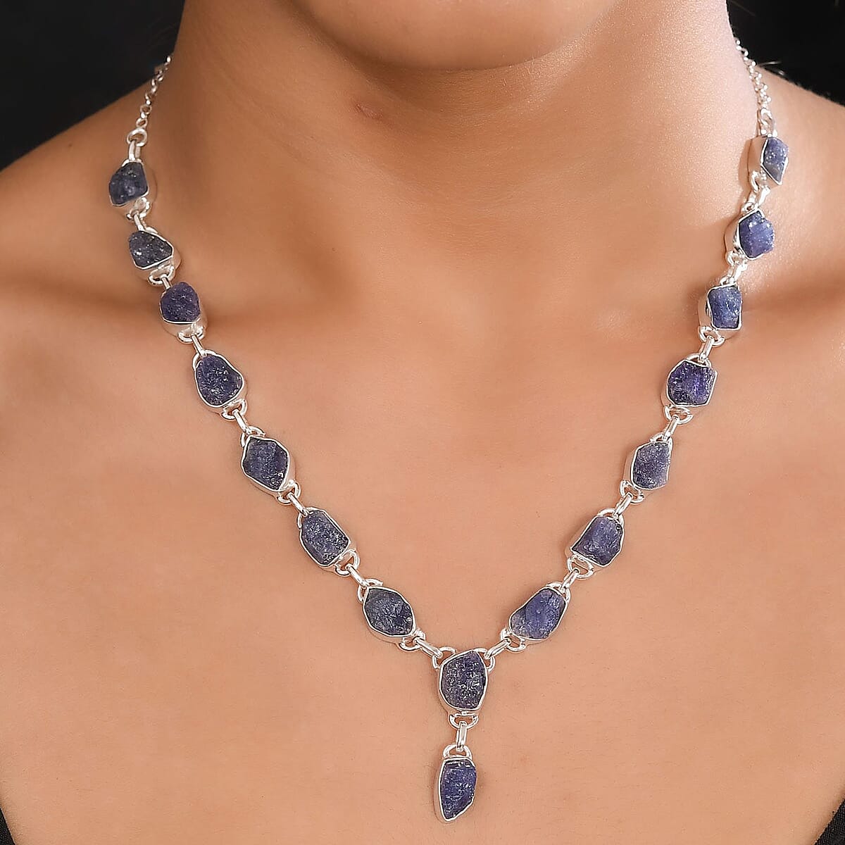Artisan Crafted Rough Cut Tanzanite Necklace 18 Inches in Sterling Silver 42.00 ctw image number 2