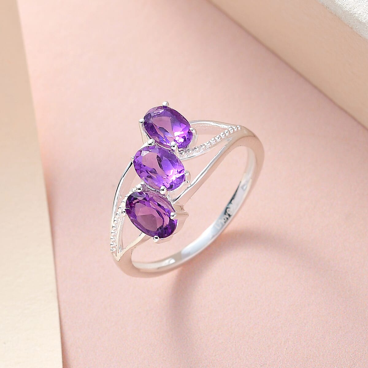 Amethyst 3 Stone Ring in Sterling Silver (Size 10.0) 1.25 ctw image number 1