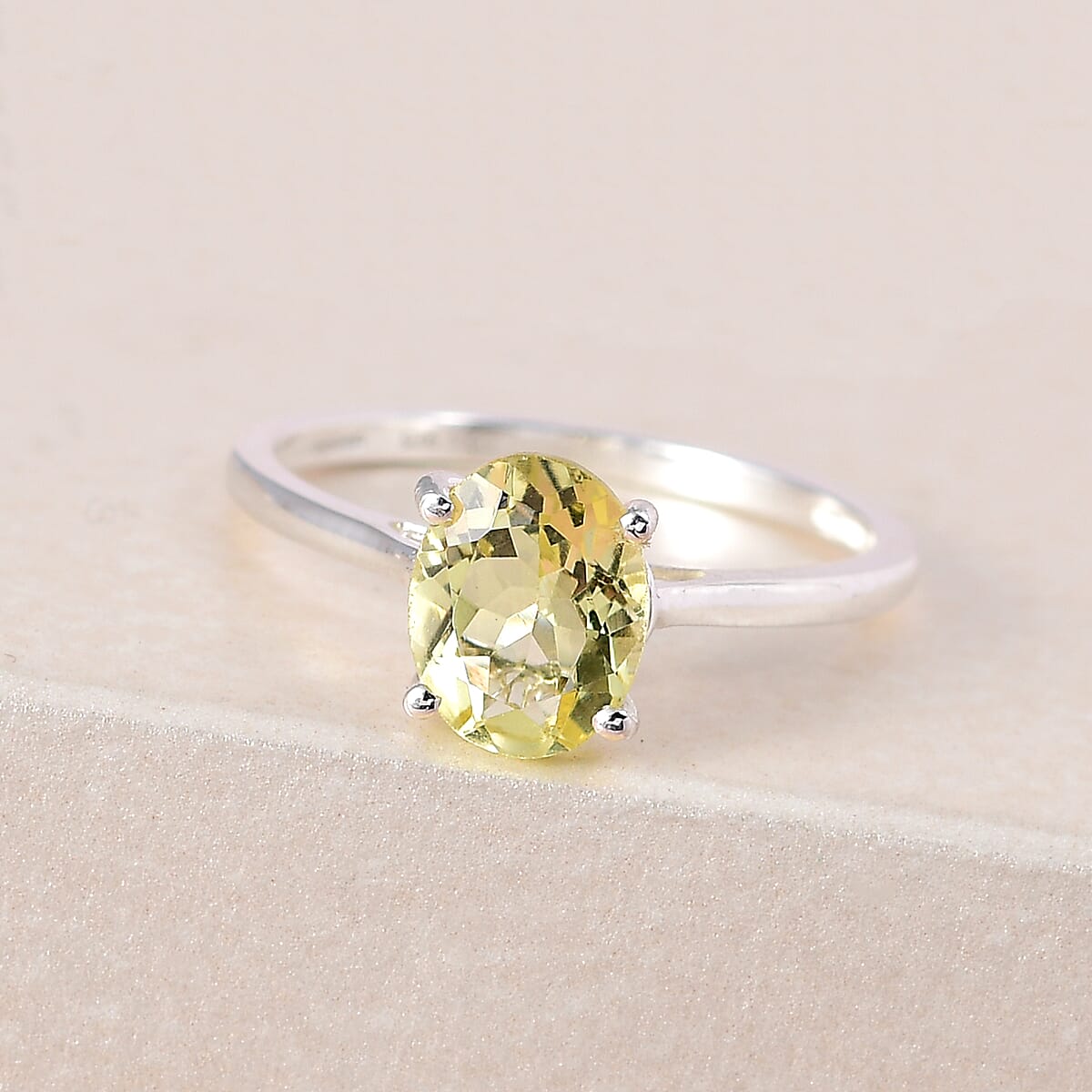 Brazilian Green Gold Quartz Solitaire Ring in Sterling Silver (Size 10.0) 1.65 ctw image number 1