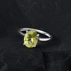 Brazilian Green Gold Quartz Solitaire Ring in Sterling Silver (Size 9.0) 1.65 ctw
