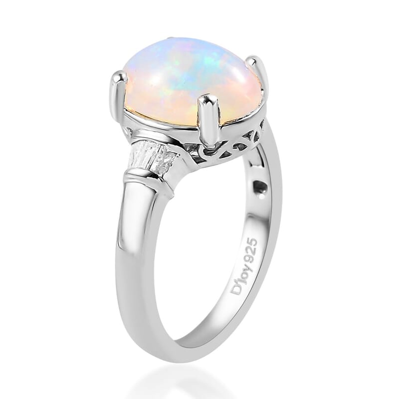 Premium Ethiopian Welo Opal and Diamond Ring in Platinum Over Sterling Silver (Size 6.0) 2.25 ctw