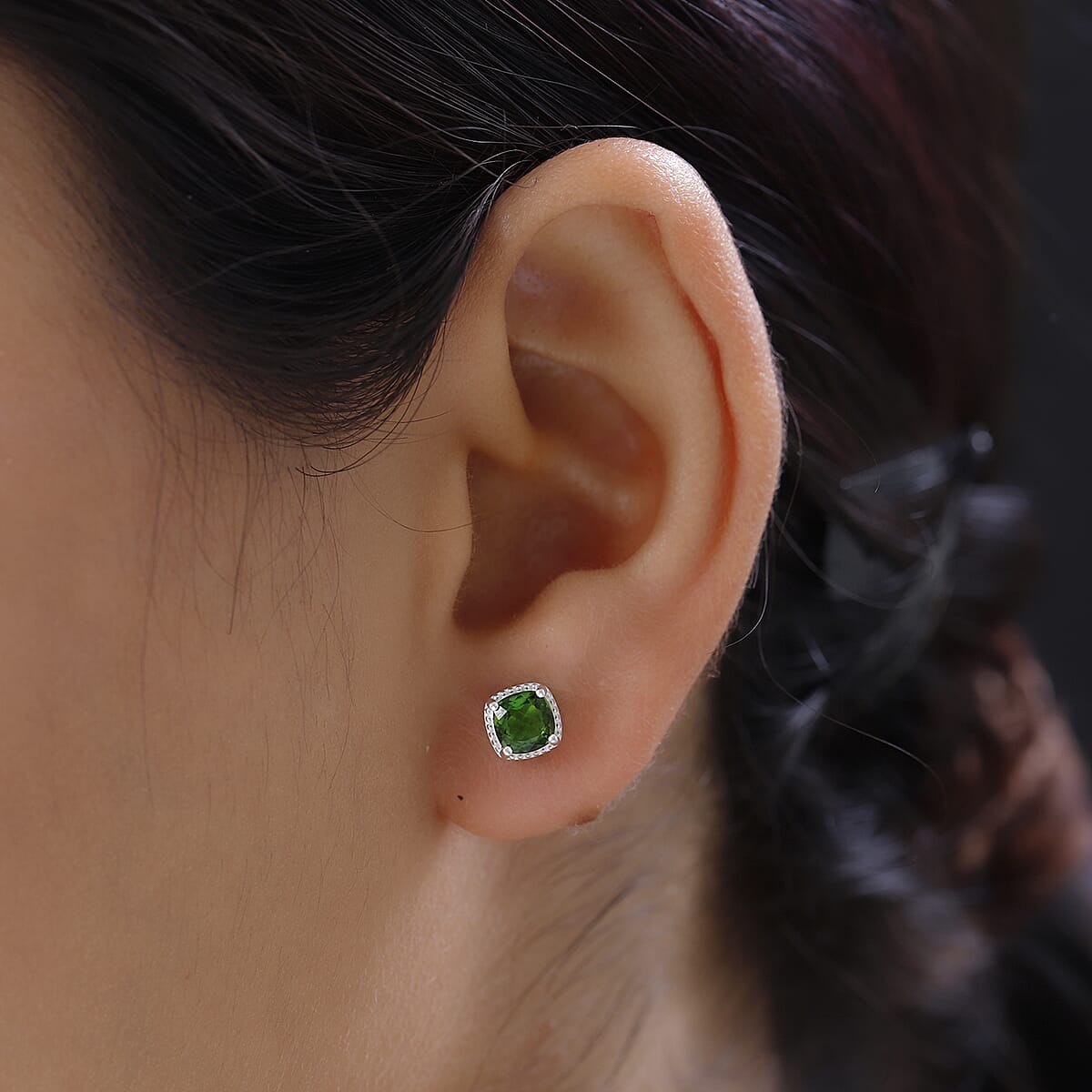 Chrome Diopside 1.20 ctw Stud Earrings in Sterling Silver image number 2
