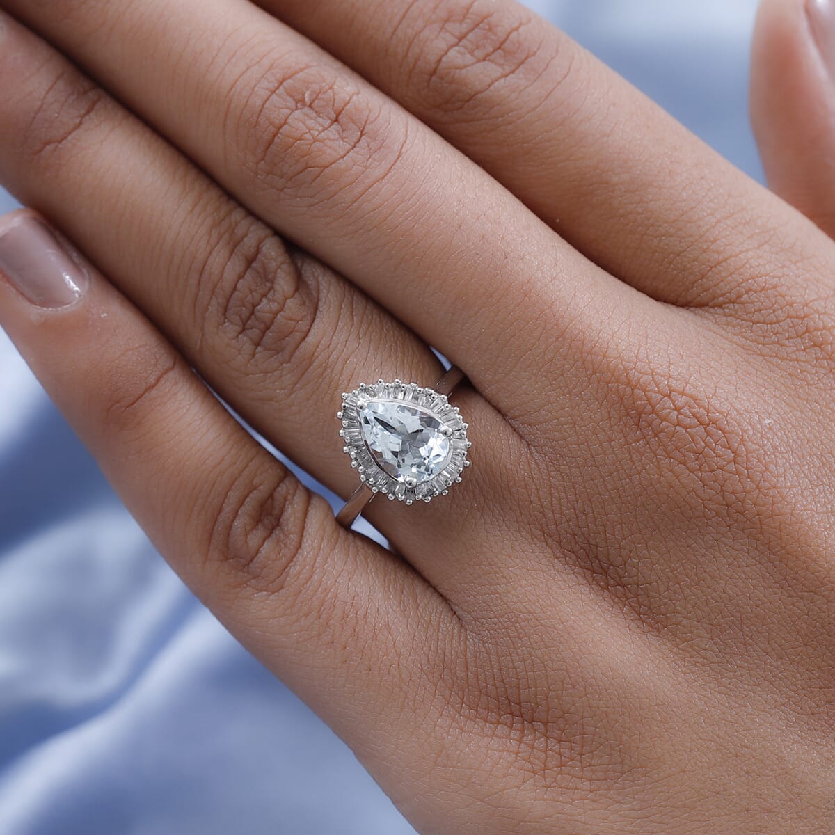 Premium Mangoro Aquamarine and Diamond Halo Ring in Platinum Over Sterling Silver (Size 9.0) 2.00 ctw image number 2