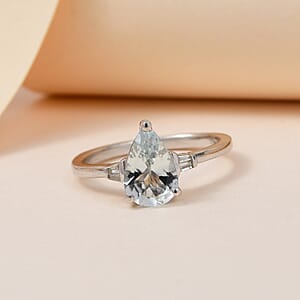 Premium Mangoro Aquamarine and Diamond Accent Ring in Platinum Over Sterling Silver (Size 10.0) 1.00 ctw