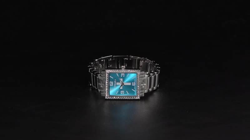 Strada White Austrian Crystal Japanese Movement Cross Pattern & Pink Dial Watch with Silvertone Strap (26.16-30.48 mm) (6.75-8.25 Inches)