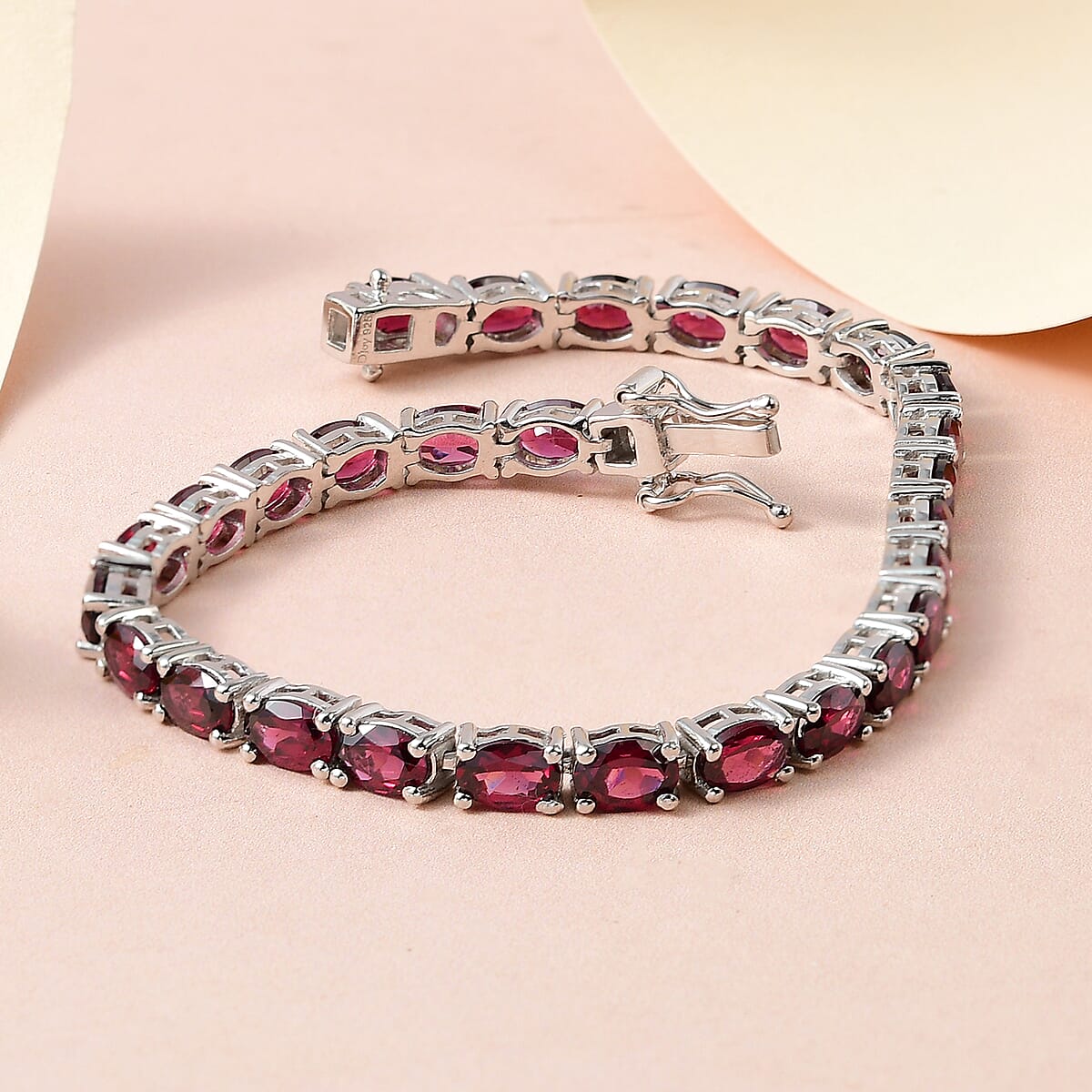 Orissa Rhodolite Garnet Tennis Bracelet in Platinum Over Sterling Silver (6.50 In) 15.00 ctw image number 1