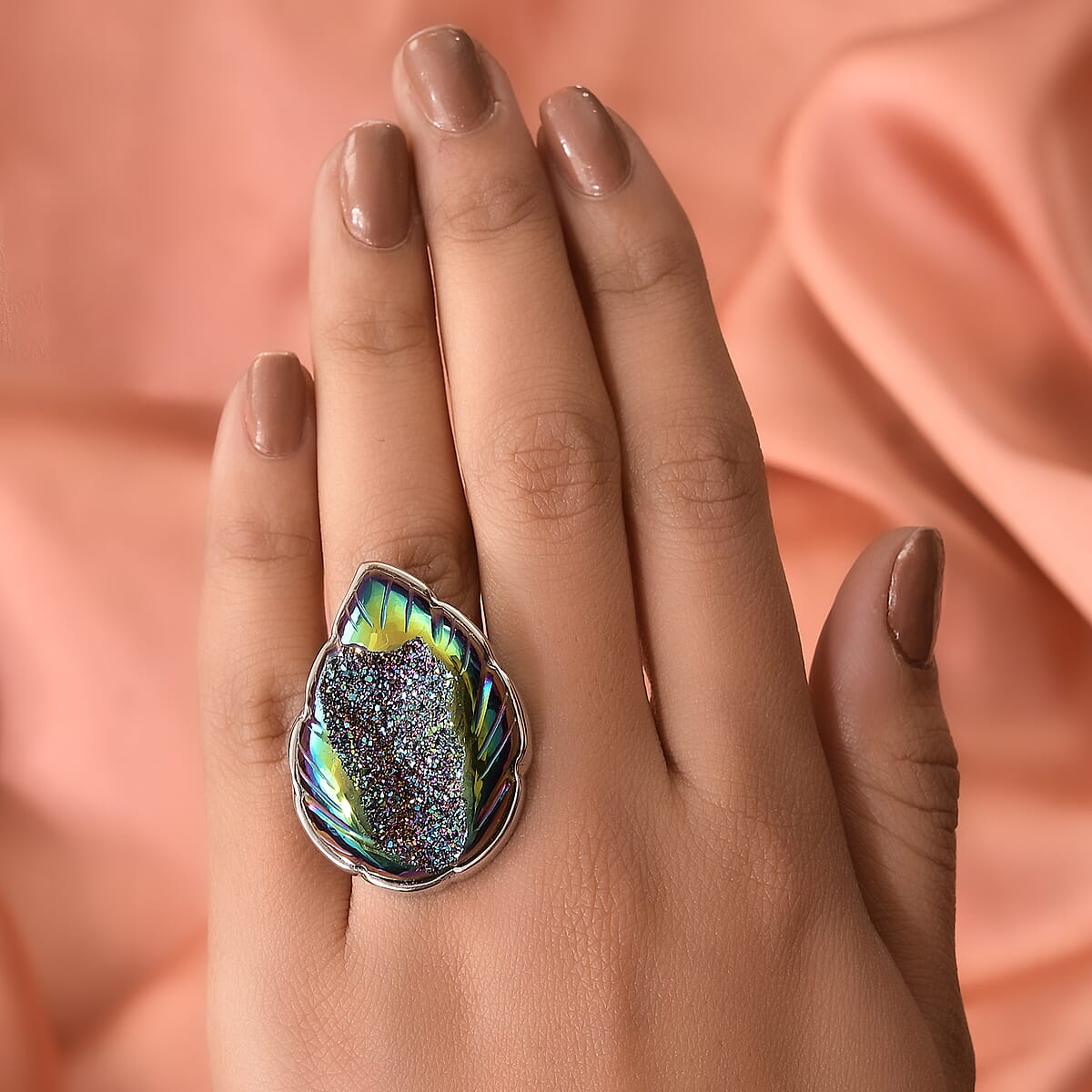 Sajen Silver Window Drusy Forest Ring in Platinum Over Sterling Silver (Size 8.0) 44.00 ctw image number 2