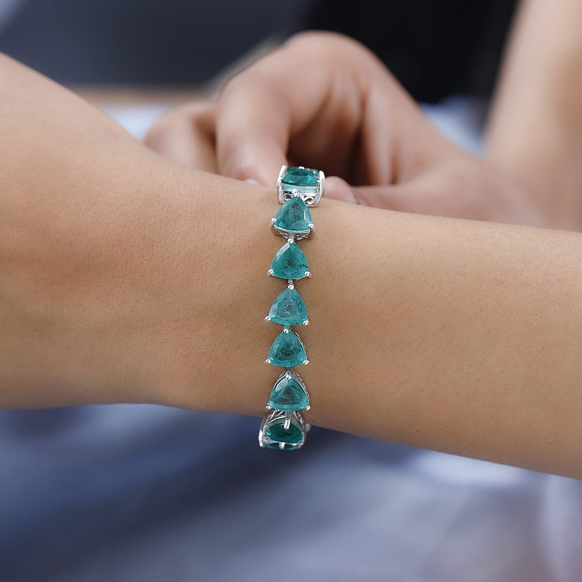 Emeraldine Quartz (Triplet) Bracelet in Platinum Over Sterling Silver (6.50 In) 37.75 ctw image number 2