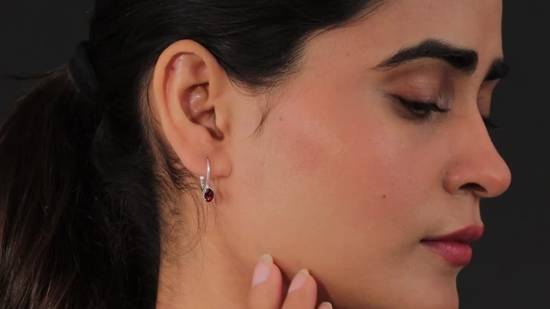 Mozambique Garnet Lever Back Earrings in Sterling Silver 0.85 ctw