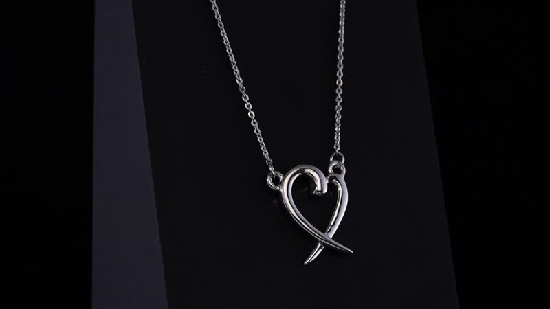 Platinum Over Sterling Silver Heart Necklace (18 Inches) (3.40 g)