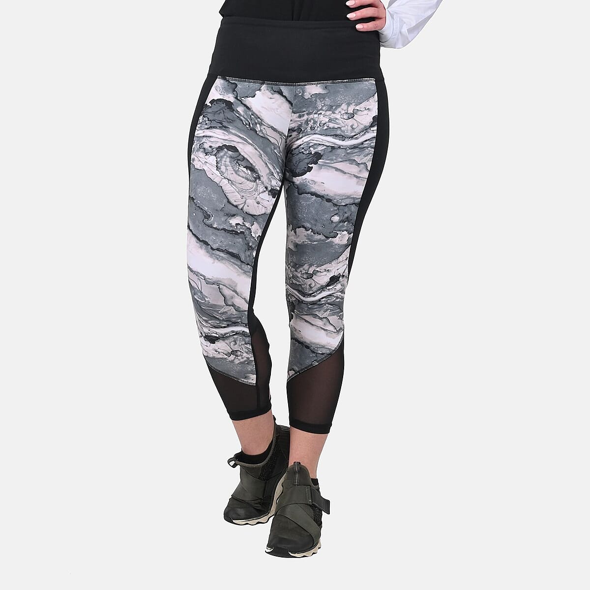 LAYER 8 White Windbreaker with Black Zipper image number 4