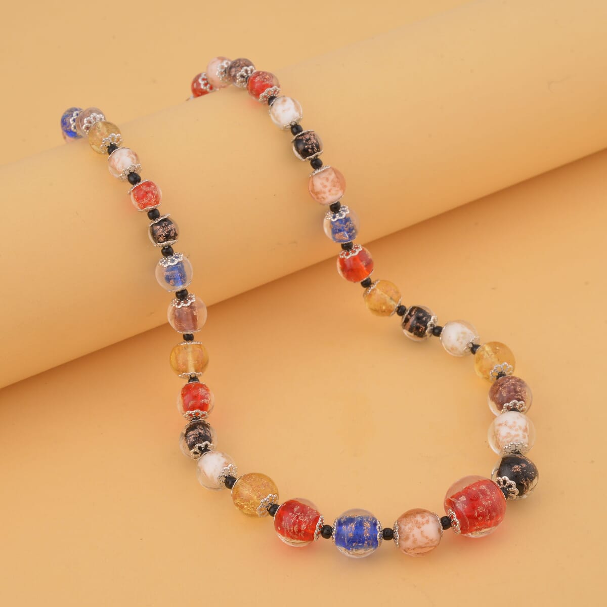 Black Glass Beaded Necklace in Silvertone 20-22 Inches image number 1