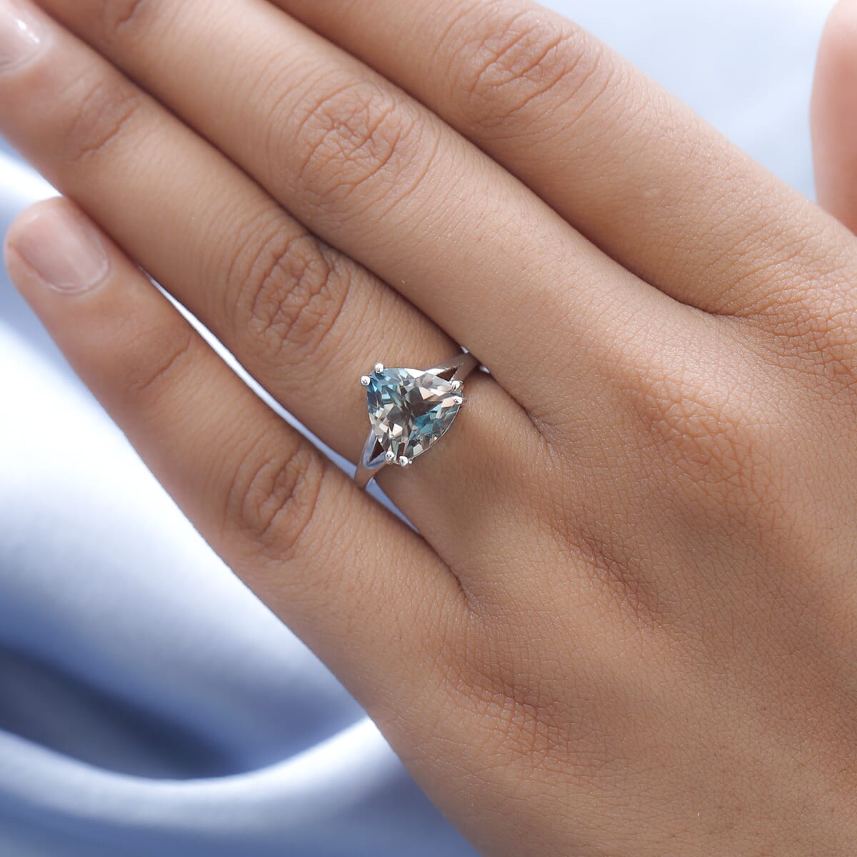 Aqua Terra Costa Quartz (Triplet) Solitaire Ring in Platinum Over Sterling Silver (Size 10.0) 3.50 ctw image number 2