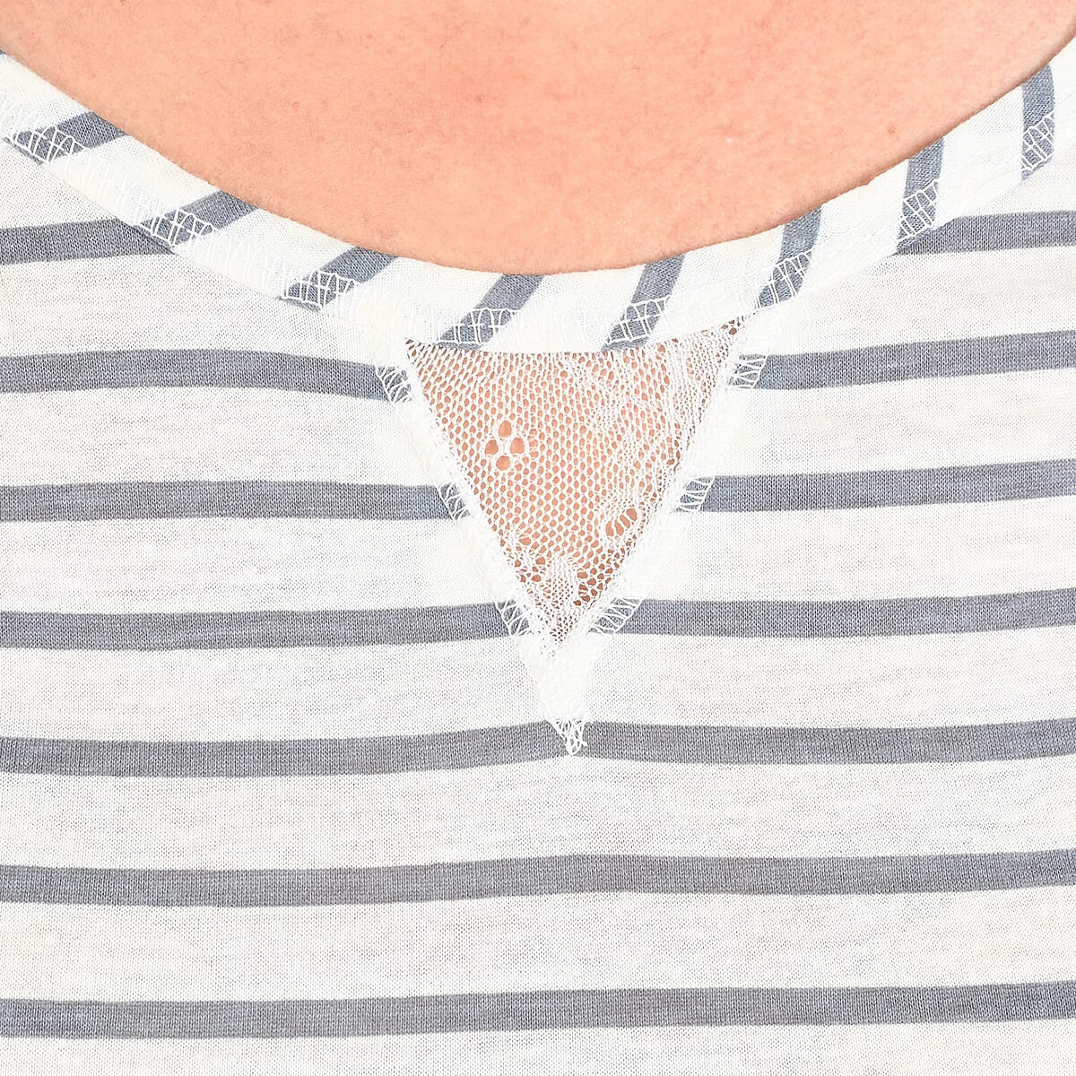 AMANDA PAIGE Gray Striped Pajama Set - M image number 3