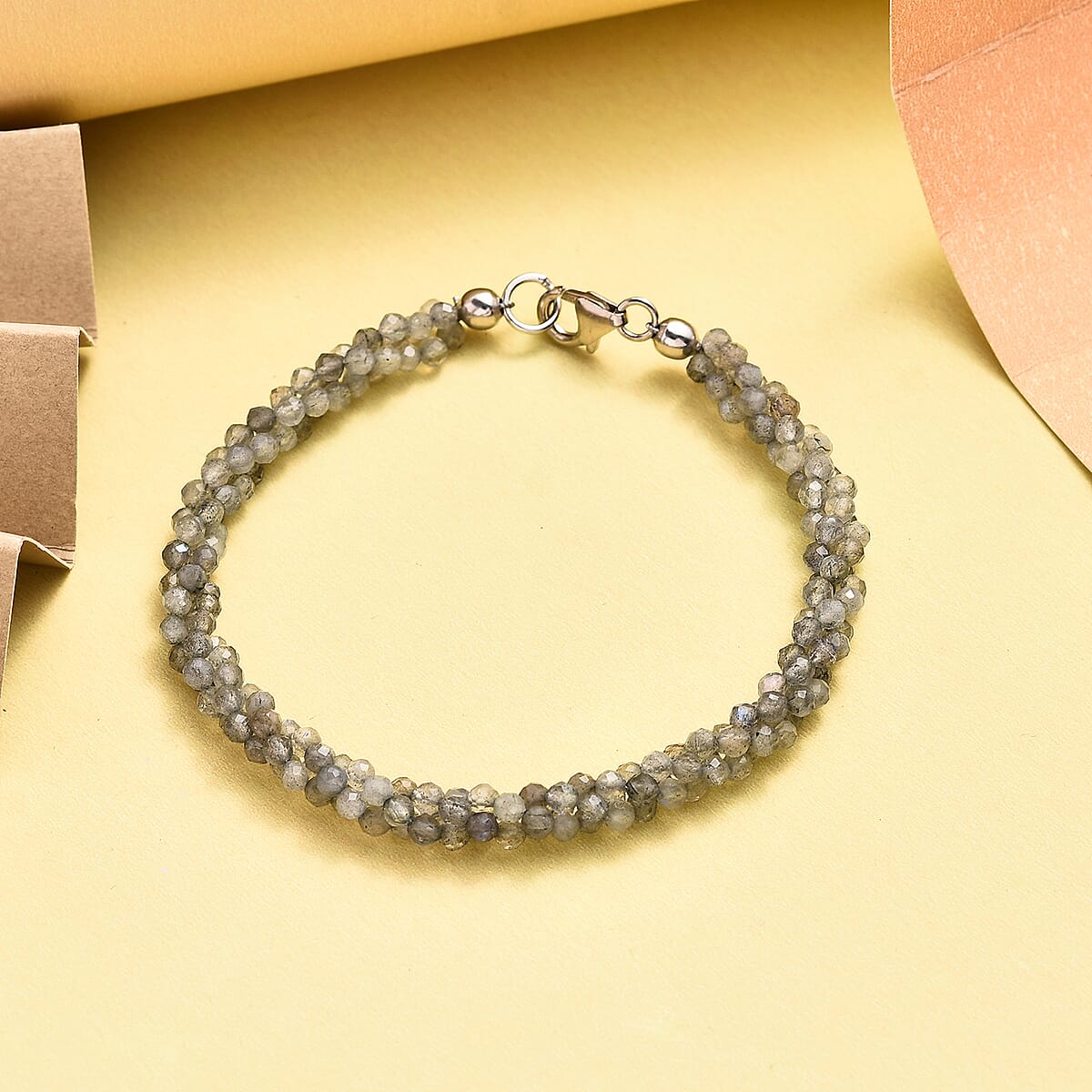 Ankur Treasure Chest Malagasy Labradorite Twisted Beaded Bracelet in Sterling Silver (7.25 In) 30.25 ctw image number 1
