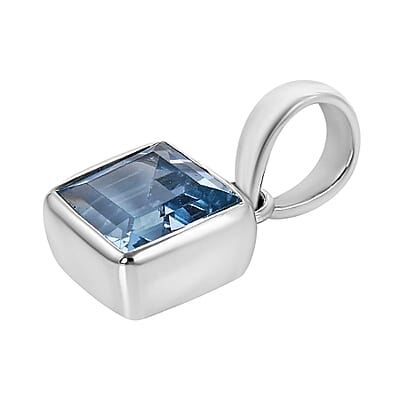 Bali Legacy Sky Blue Topaz Pendant in Sterling Silver 0.65 ctw