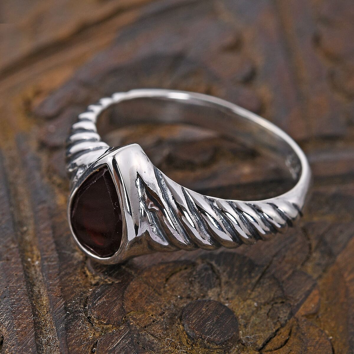BALI LEGACY Mozambique Garnet Solitaire Ring in Sterling Silver (Size 10.0) 0.25 ctw image number 1