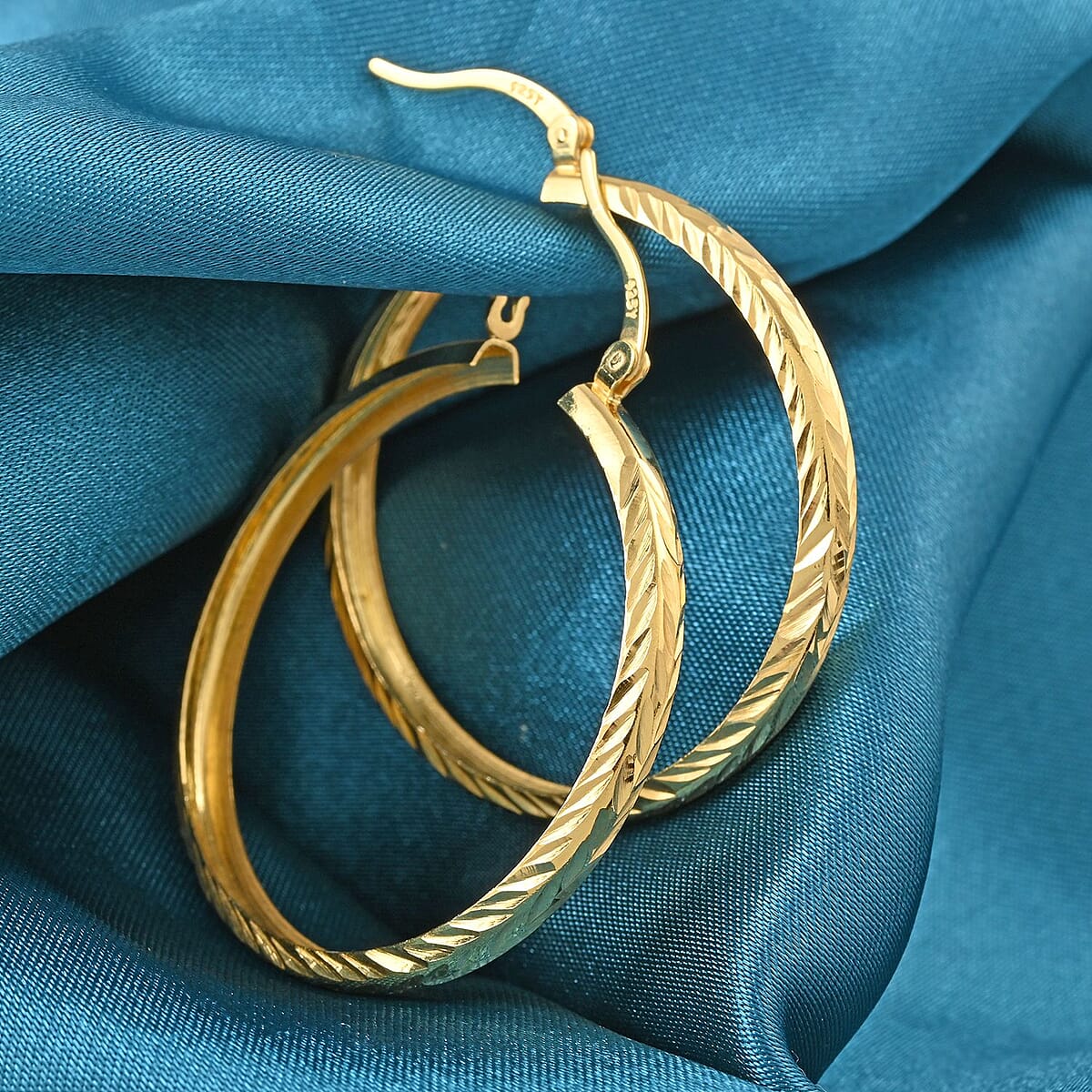 14K Yellow Gold Over Sterling Silver Hammered Hoop Earrings 2.90 Grams image number 1