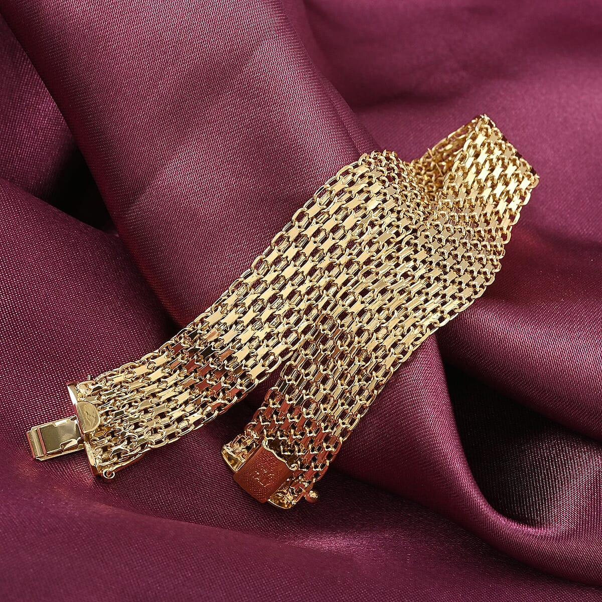 Maestro Gold Collection Italian 14K Yellow Gold 12.5mm Bismark Bracelet (7.50 In) 7.90 Grams image number 1