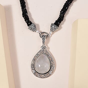 Kuisa Rainbow Moonstone - Product card gallery slide 2 (9431608885503)