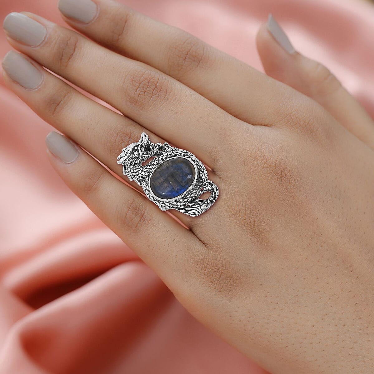 Bali Legacy AAA Malagasy Labradorite Dragon Ring in Sterling Silver (Size 9.0) 10.00 ctw image number 2