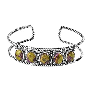 Artisan Crafted Tasmanian Stichtite Cuff Bracelet in Sterling Silver (7.25 In) 12.00 ctw