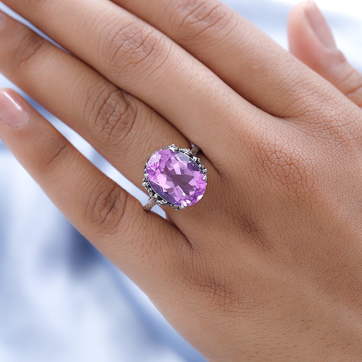 Artisan Crafted African Lilac Quartz (Triplet) Solitaire Ring in Sterling Silver 10.00 ctw image number 2