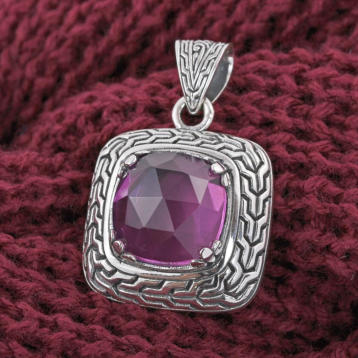 Bali Legacy African Lilac Quartz (Triplet) Pendant in Sterling Silver 11.40 ctw image number 1
