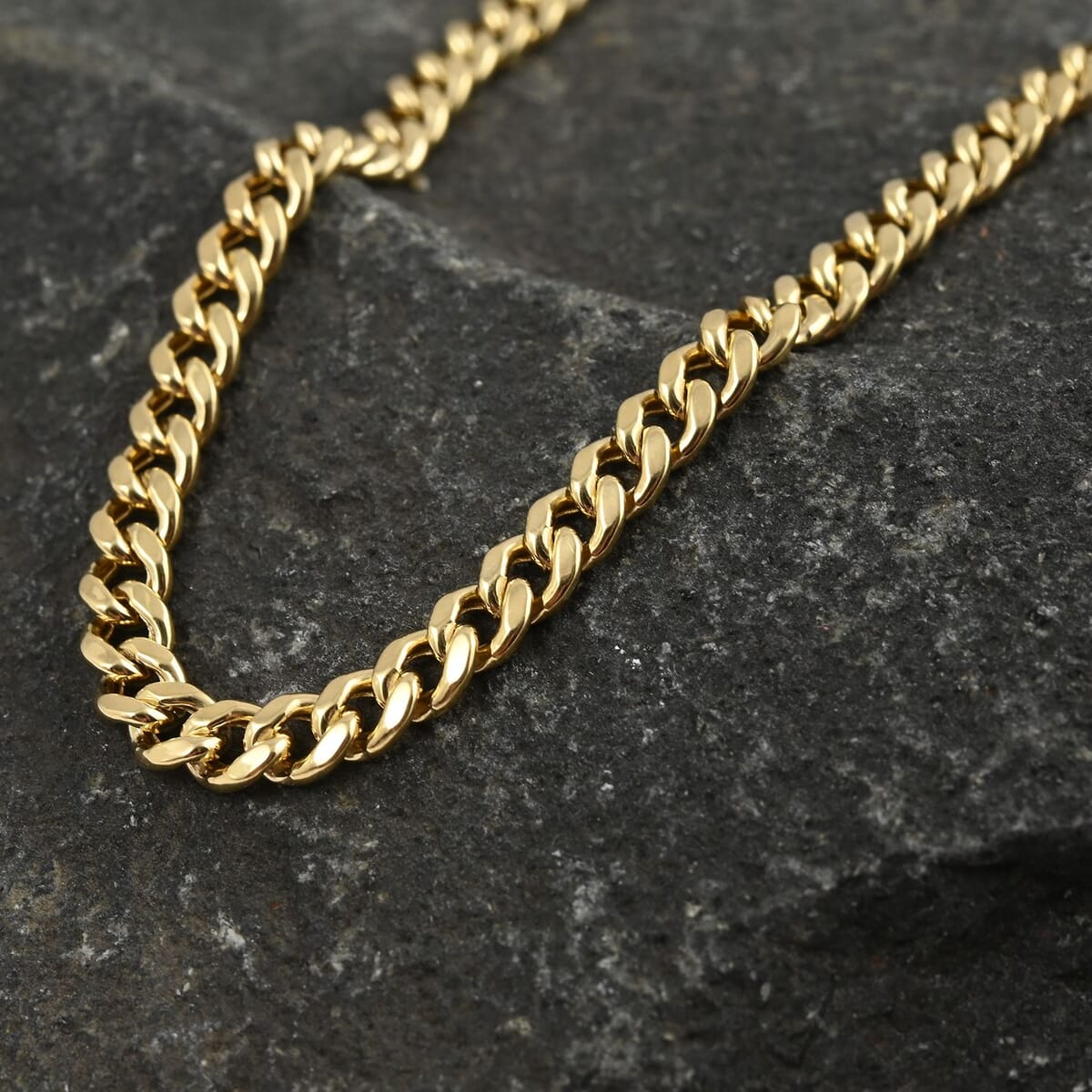 10K Yellow Gold 3.75 mm Miami Cuban Bracelet (7.00 In) 2.60 Grams image number 1
