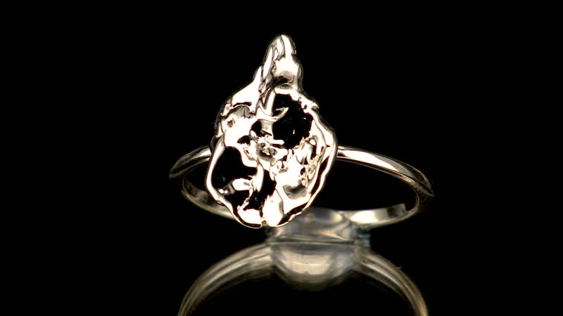 Luxoro 10K Yellow Gold Ring 2.35 Grams