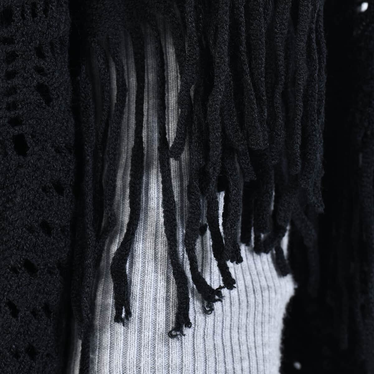 PASSAGE Knitted Black Poncho with Tassels (One Size Fits Most) image number 4