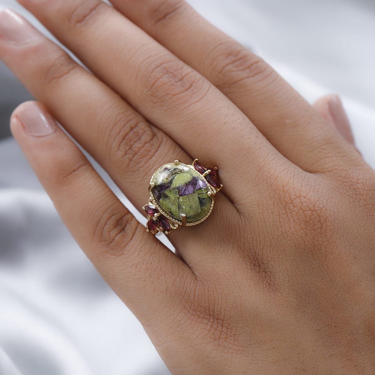 Tasmanian Stichtite and Orissa Rhodolite Garnet Ring in Vermeil Yellow Gold Over Sterling Silver 9.35 ctw image number 2