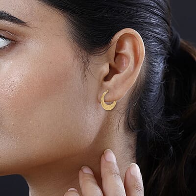 14K Yellow Gold Leaf Design Textured Hoop Earrings 2 Grams