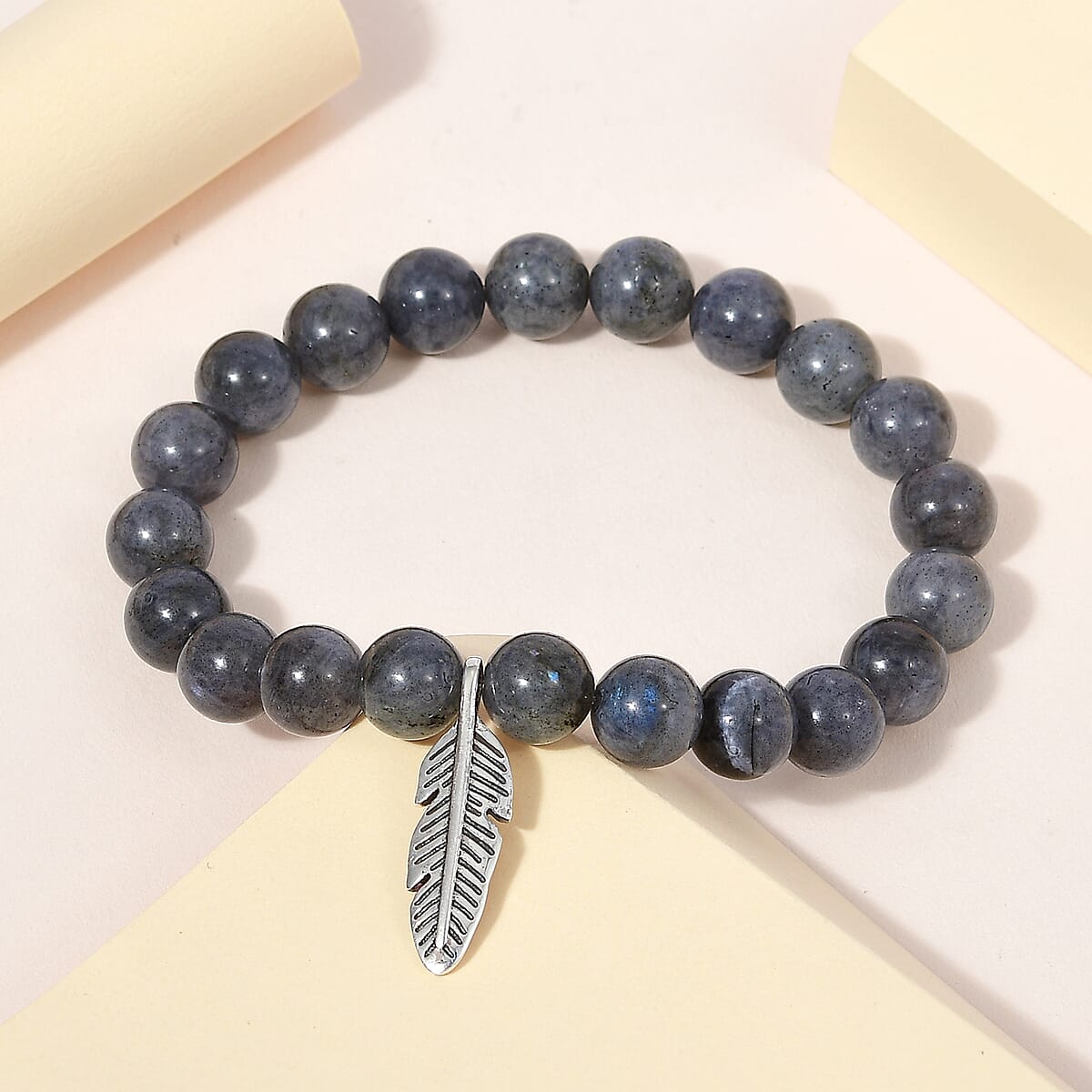 Malagasy Labradorite Beaded Feather Charm Bracelet in Sterling Silver (7.25 In) 163.40 ctw image number 1