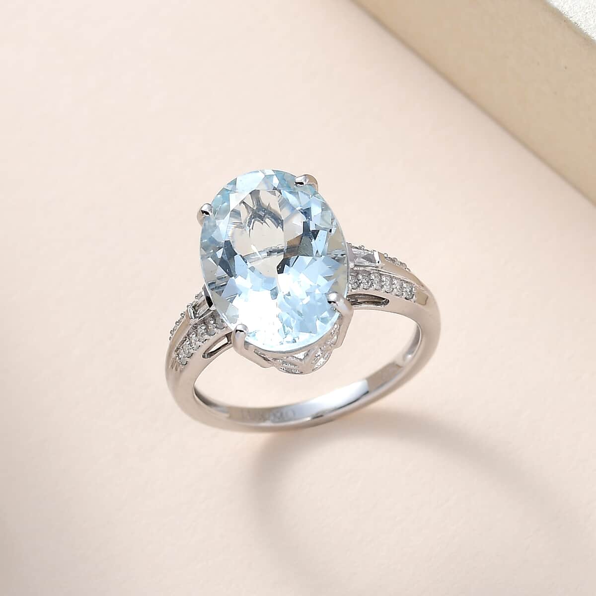 Luxoro 10K White Gold Premium Mangoro Aquamarine, Diamond (G-H, I3) Ring (Size 10.0) 5.15 ctw image number 1