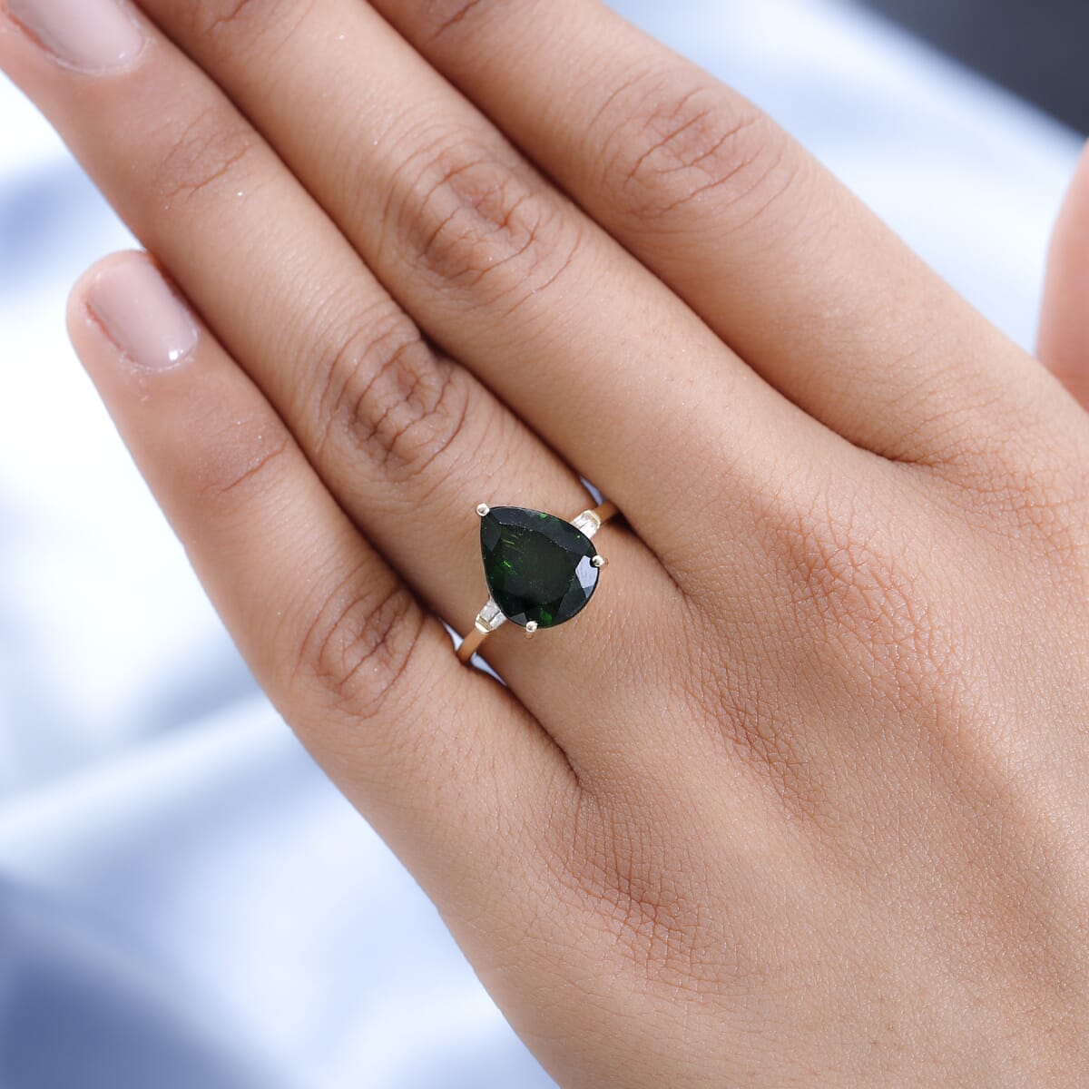 TLV LUXORO 10K Yellow Gold Premium Natural Chrome Diopside, Diamond (G-H, I3) Ring (Size 10.0) (2.60 g) 4.35 ctw image number 2