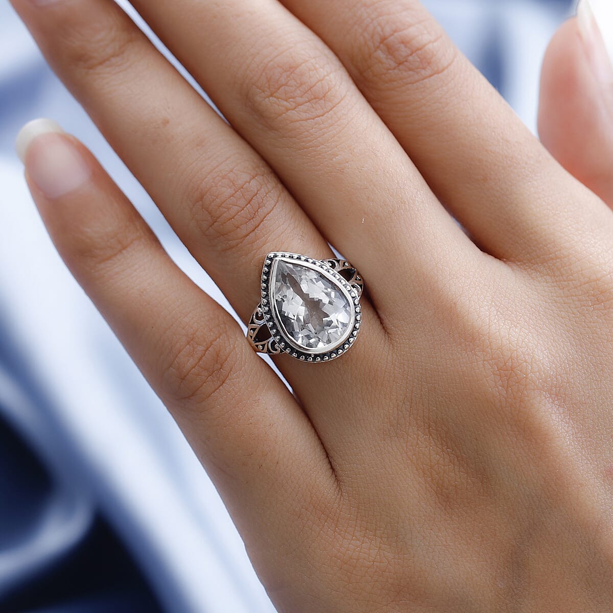 Artisan Crafted White Topaz Solitaire Ring in Sterling Silver (Size 8.0) 6.75 ctw image number 2