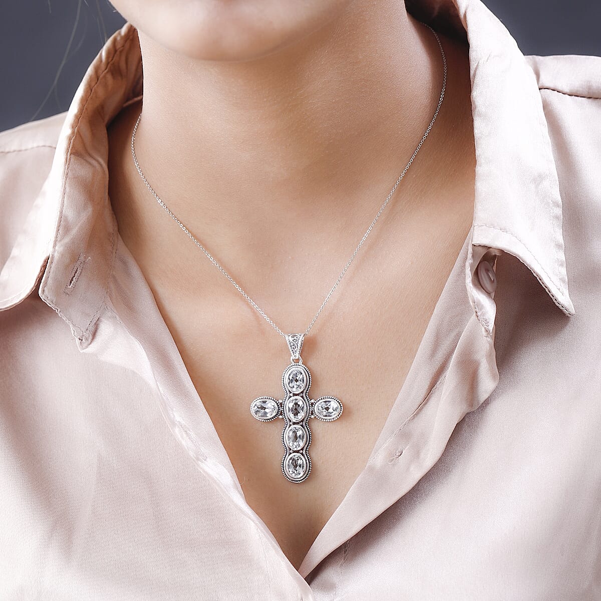 Artisan Crafted White Topaz 8.75 ctw Cross Pendant without Chain in Sterling Silver image number 2