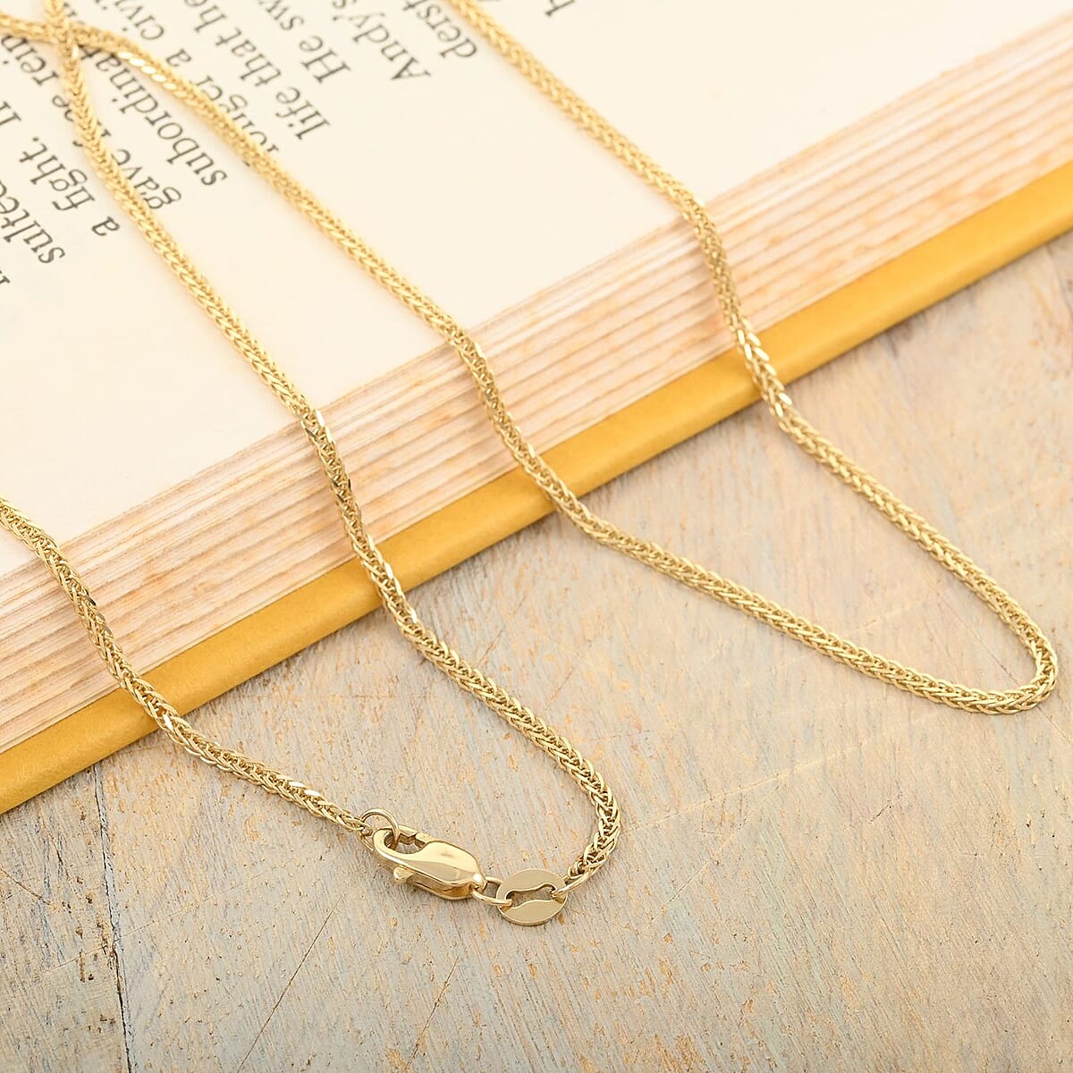 14K Yellow Gold 1.35mm Diamond-Cut Triple Spiga Wheat Chain Necklace 18 Inches 2.65 Grams image number 1