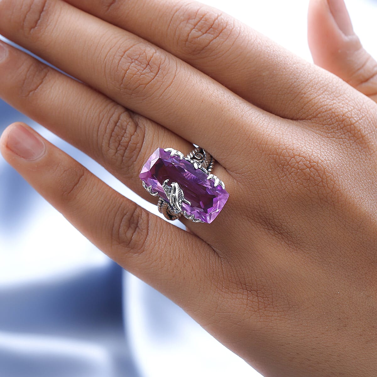 Artisan Crafted African Lilac Quartz (Triplet) Solitaire Dragon Ring in Sterling Silver 14.25 ctw image number 2