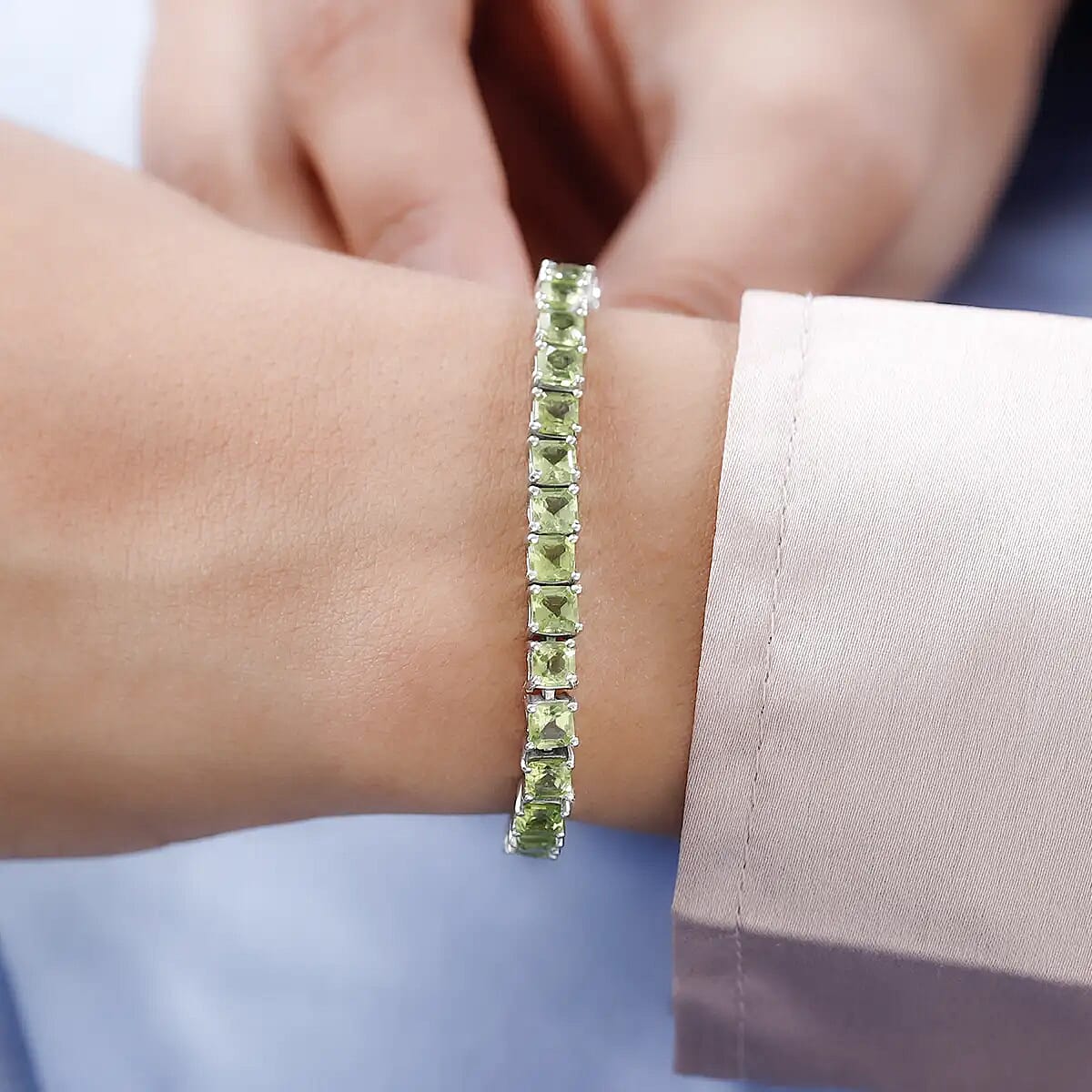 Asscher Cut American Natural Arizona Peridot Bracelet in Platinum Over Sterling Silver (6.50 In) 12.40 ctw