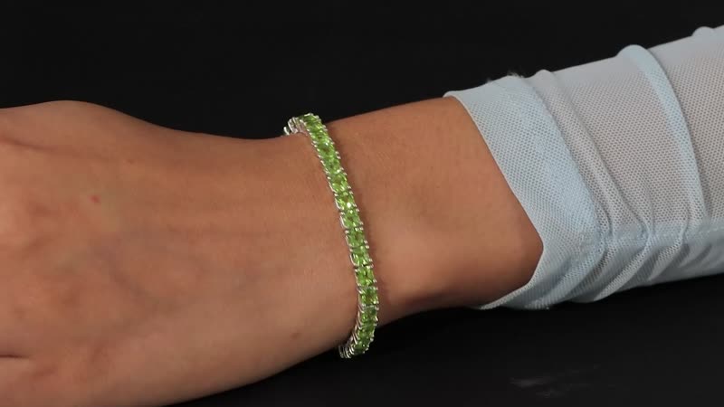 Asscher Cut American Natural Arizona Peridot Bracelet in Platinum Over Sterling Silver (6.50 In) 12.40 ctw