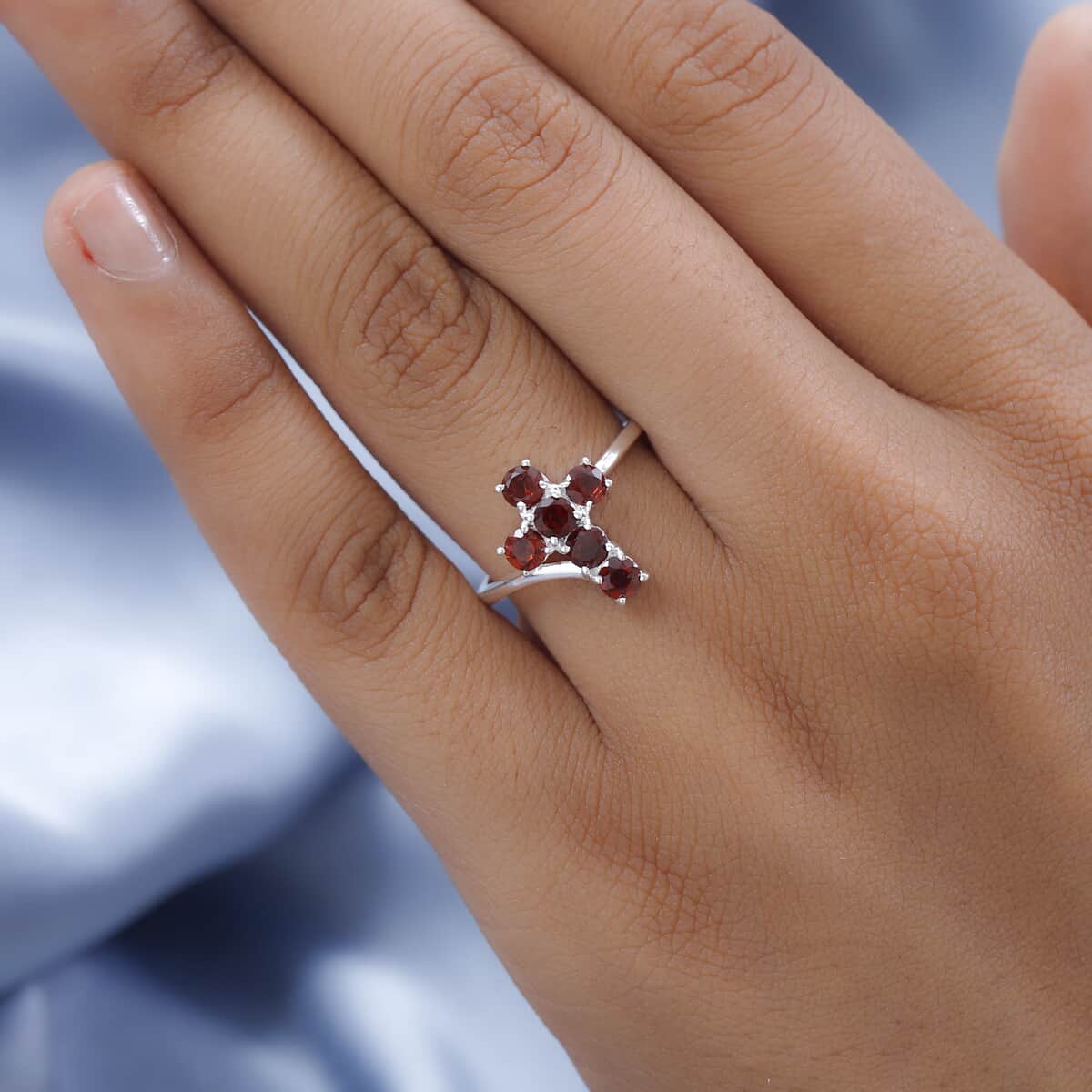 Mozambique Garnet Cross Ring in Sterling Silver (Size 10) 1.25 ctw image number 2