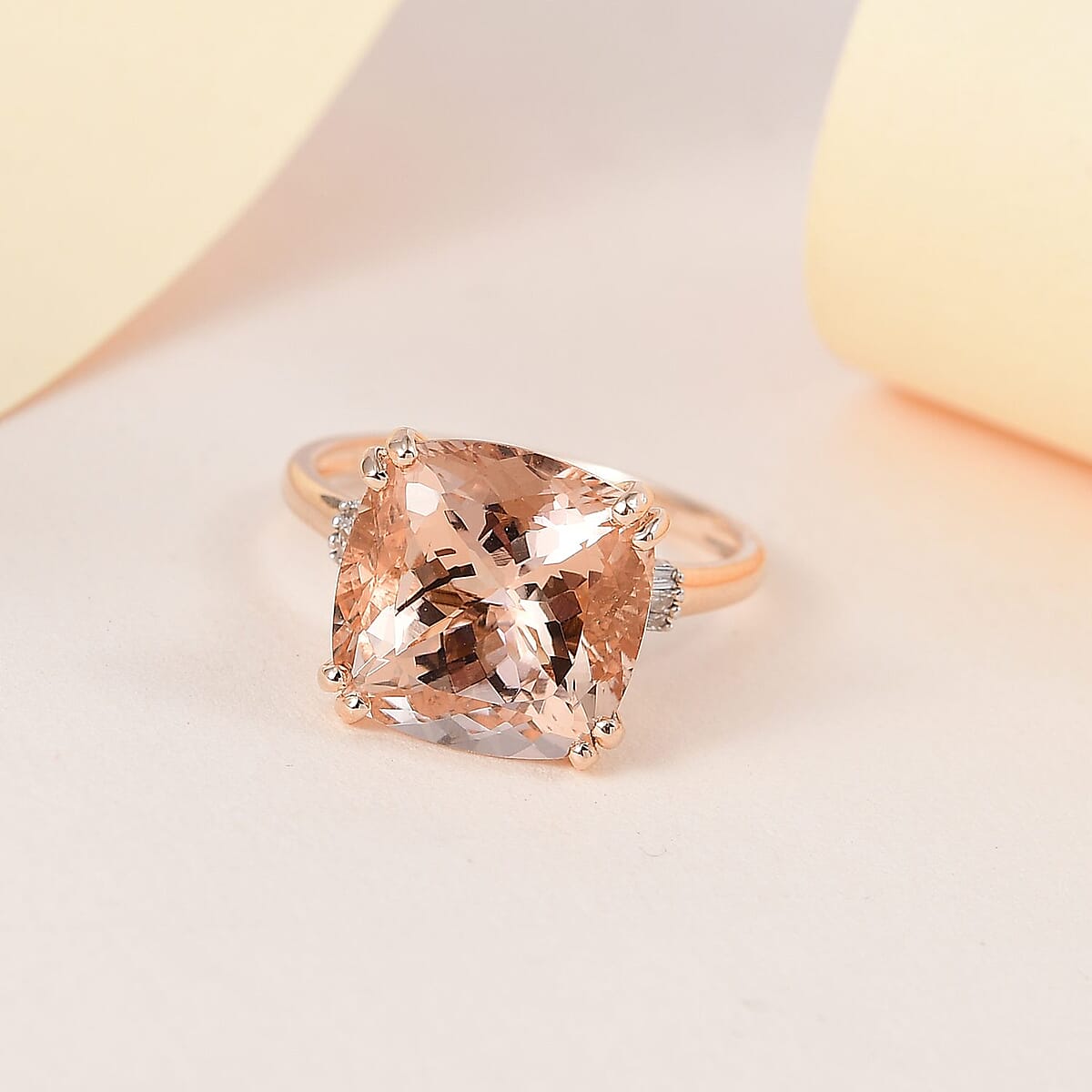 Luxoro 14K Rose Gold AAA Marropino Morganite and G-H I2 Diamond Ring (Size 9.0) 6.25 ctw image number 1