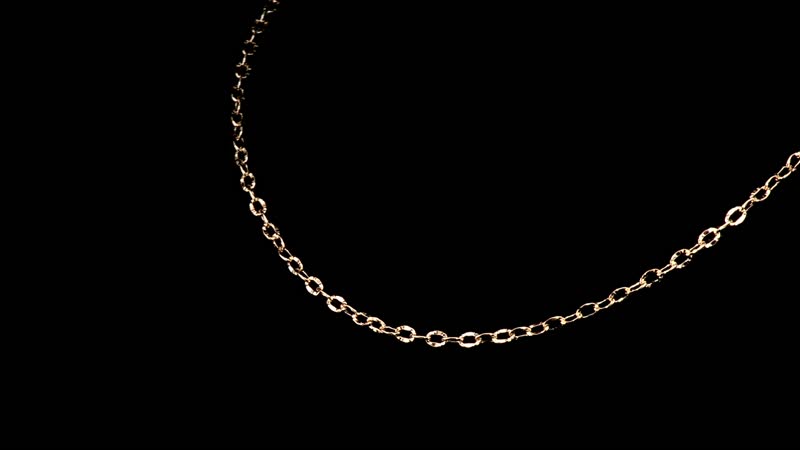 Oval Specchio Italian 14K Yellow Gold Necklace 18 Inches 2.25 Grams
